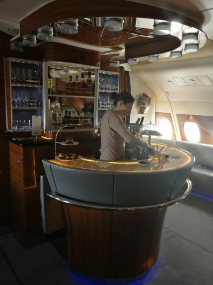 壹號行者之海灣土豪商務艙體驗-阿聯酋航空公司的A380和波音777 航空商務服務